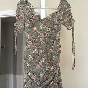 Never worn Beautiful flower mini dress